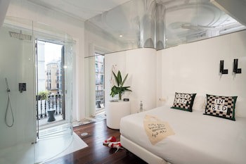 Chic & Basic Born Boutique Hotel