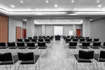 City Express Plus By Marriott Guadalajara Expo