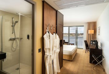 Elaya Hotel Hamburg Finkenwerder fotoğrafı