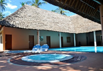 Neptune Paradise Beach Resort & Spa