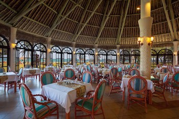 Neptune Paradise Beach Resort & Spa