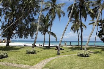 Neptune Paradise Beach Resort & Spa