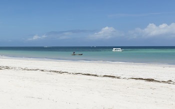 Neptune Paradise Beach Resort & Spa