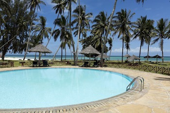 Neptune Paradise Beach Resort & Spa