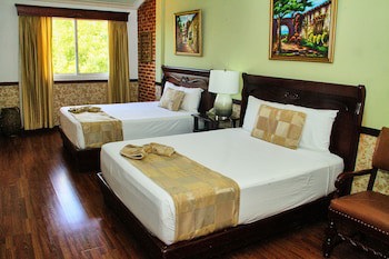 Platino Hotel & Casino
