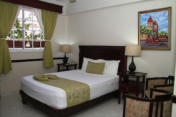 Platino Hotel & Casino