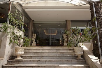 Zoukotel Hotel