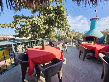 Cabo Inn Hotel