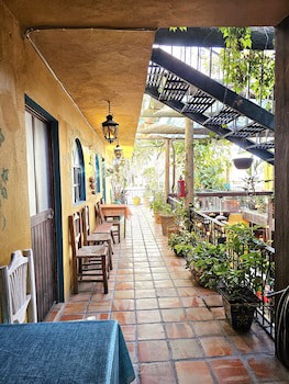 Cabo Inn Hotel