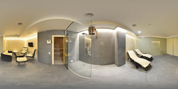 Park Hotel