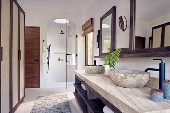 Four Seasons Resort Tamarindo