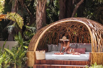 Four Seasons Resort Tamarindo