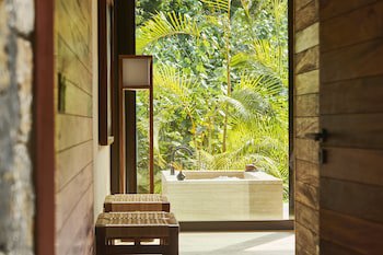 Four Seasons Resort Tamarindo