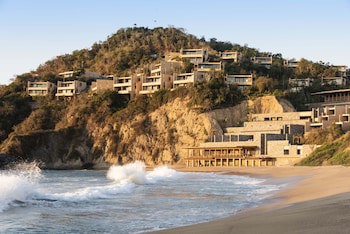 Four Seasons Resort Tamarindo