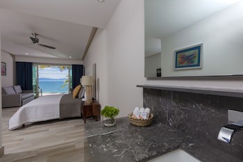 Vista Vallarta All Suites On The Beach