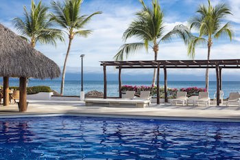Vista Vallarta All Suites On The Beach