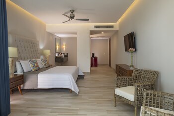Vista Vallarta All Suites On The Beach