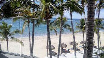 Vista Vallarta All Suites On The Beach