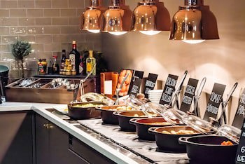 Park Inn By Radisson Oslo Airport Hotel West