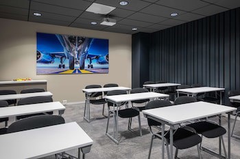 Park Inn By Radisson Oslo Airport Hotel West