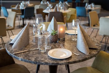Park Inn By Radisson Oslo Airport Hotel West