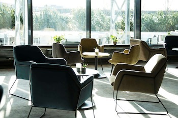 Park Inn By Radisson Oslo Airport Hotel West