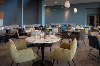 Park Inn By Radisson Oslo Airport Hotel West