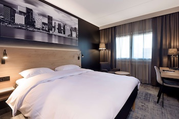 Park Inn By Radisson Oslo Airport Hotel West