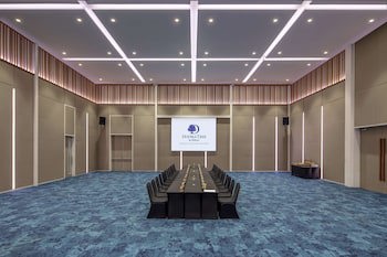 Doubletree By Hilton Phuket Banthai Resort
