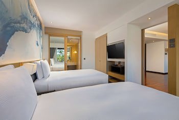 Doubletree By Hilton Phuket Banthai Resort