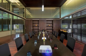 Doubletree By Hilton Phuket Banthai Resort