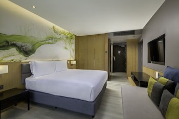 Doubletree By Hilton Phuket Banthai Resort
