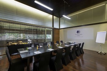 Doubletree By Hilton Phuket Banthai Resort