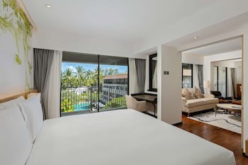 Doubletree By Hilton Phuket Banthai Resort