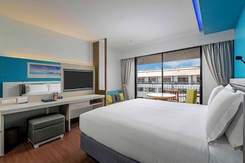 Doubletree By Hilton Phuket Banthai Resort