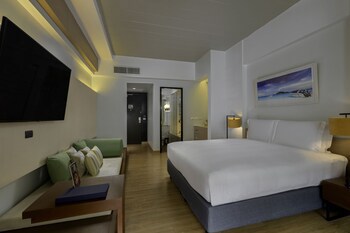 Doubletree By Hilton Phuket Banthai Resort