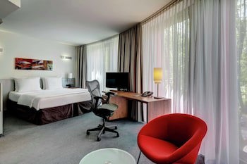 Hilton Garden Inn Stuttgart Neckar Park galeri fotoğrafı