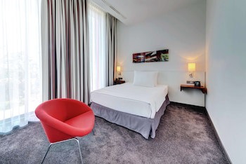 Hilton Garden Inn Stuttgart Neckar Park galeri fotoğrafı