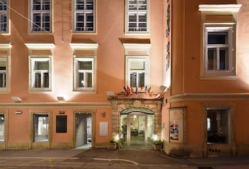 Boutique Hotel Dom - Rooms & Suites