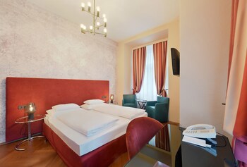 Boutique Hotel Dom - Rooms & Suites