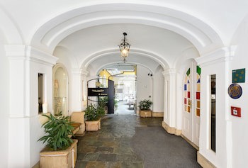 Boutique Hotel Dom - Rooms & Suites
