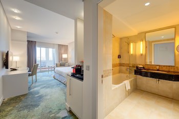 Copthorne Lakeview Hotel galeri fotoğrafı