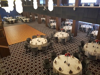 Aro Palace Hotel