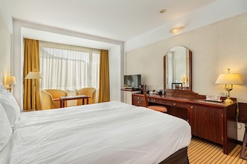 Aro Palace Hotel