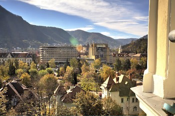 Aro Palace Hotel