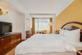 Aro Palace Hotel