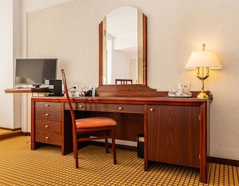 Aro Palace Hotel