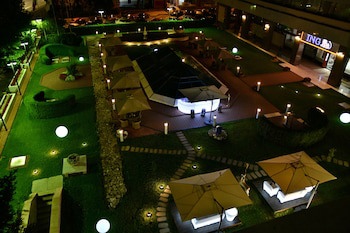 Aro Palace Hotel