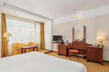 Aro Palace Hotel