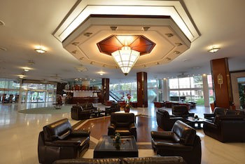 Aro Palace Hotel